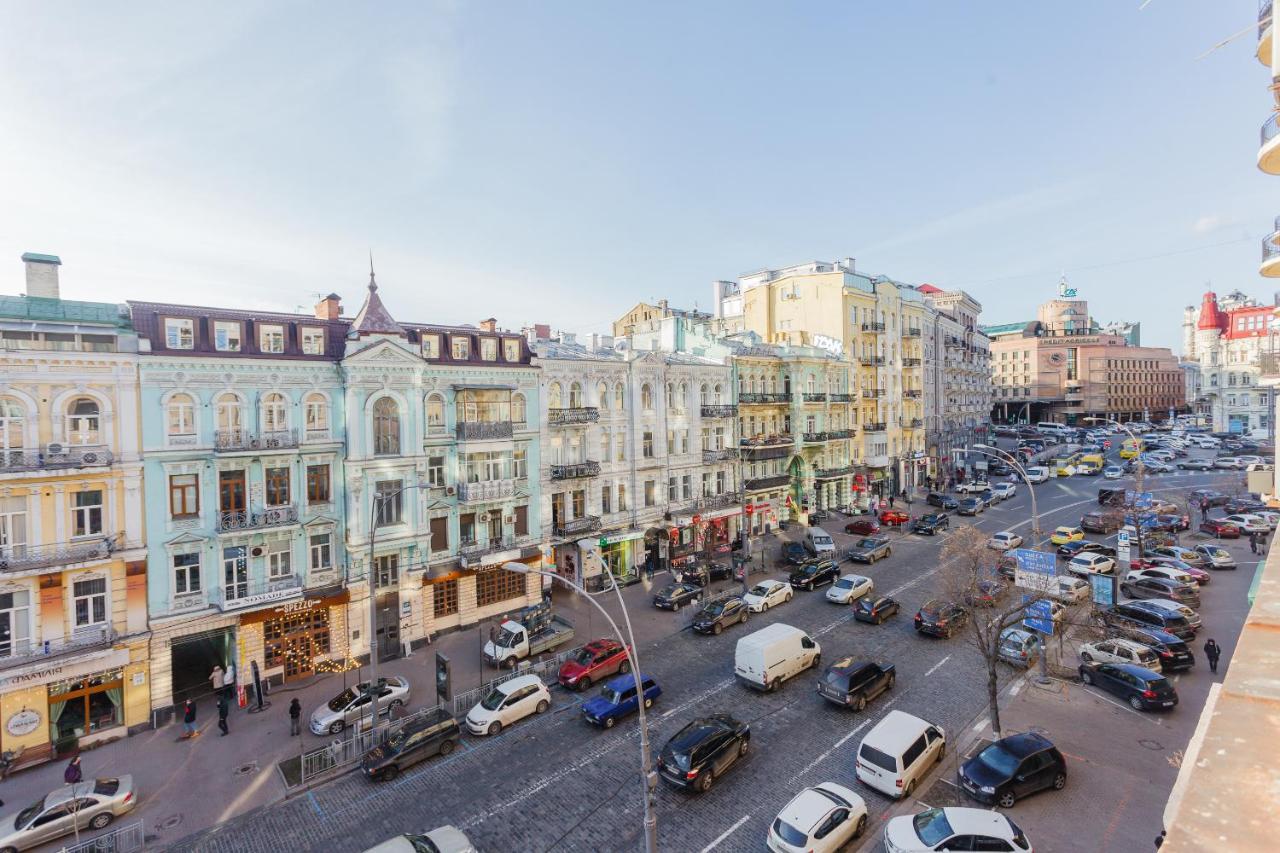 Apartment With Lovely View Kiev Bagian luar foto